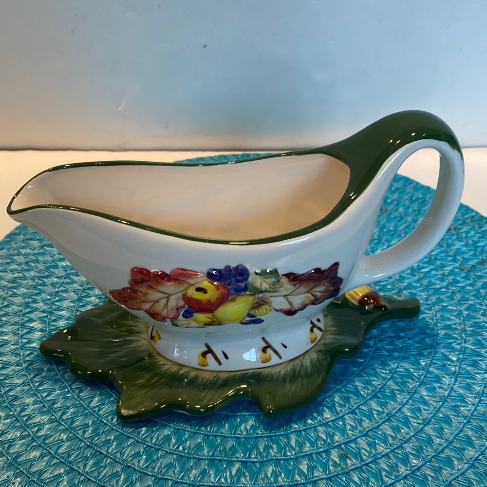Vintage International Bazaar 2-Piece Ceramic Harvest Gravy Boat with Tray